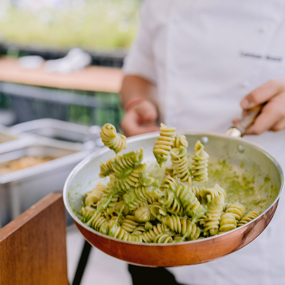 Pasta al pesto in padella