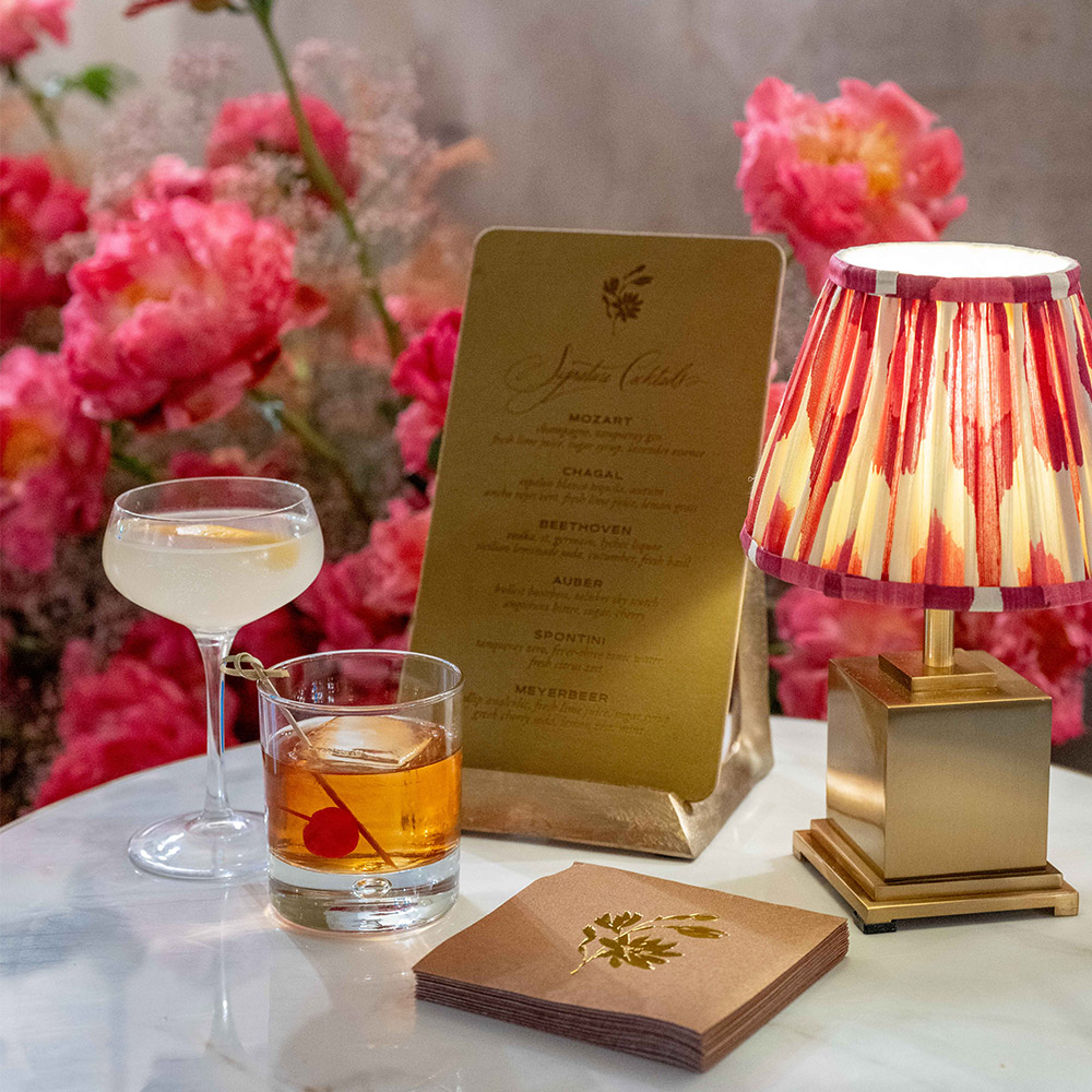 Signature cocktail e drink list