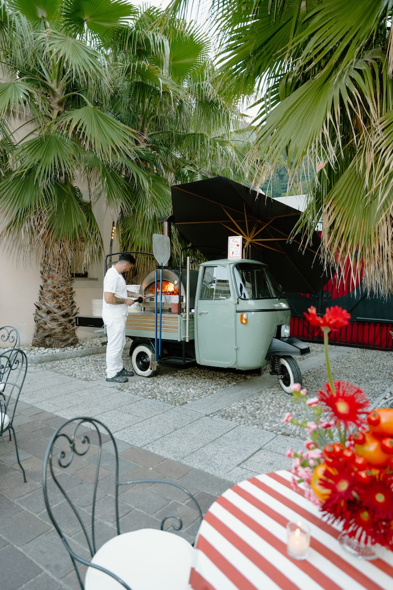 Ape Pizza tra le palme