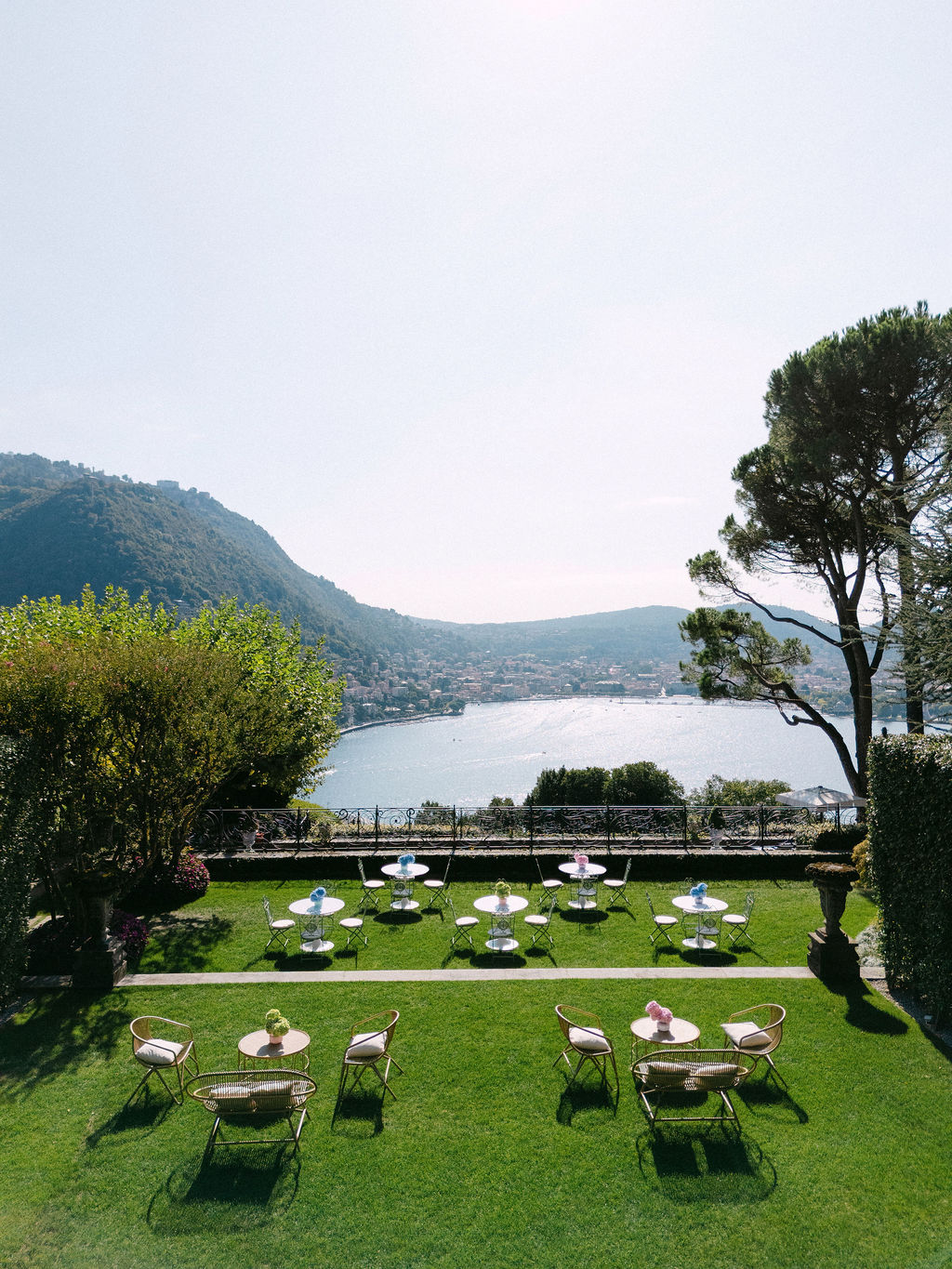 Prato con vista sul Lago di Como